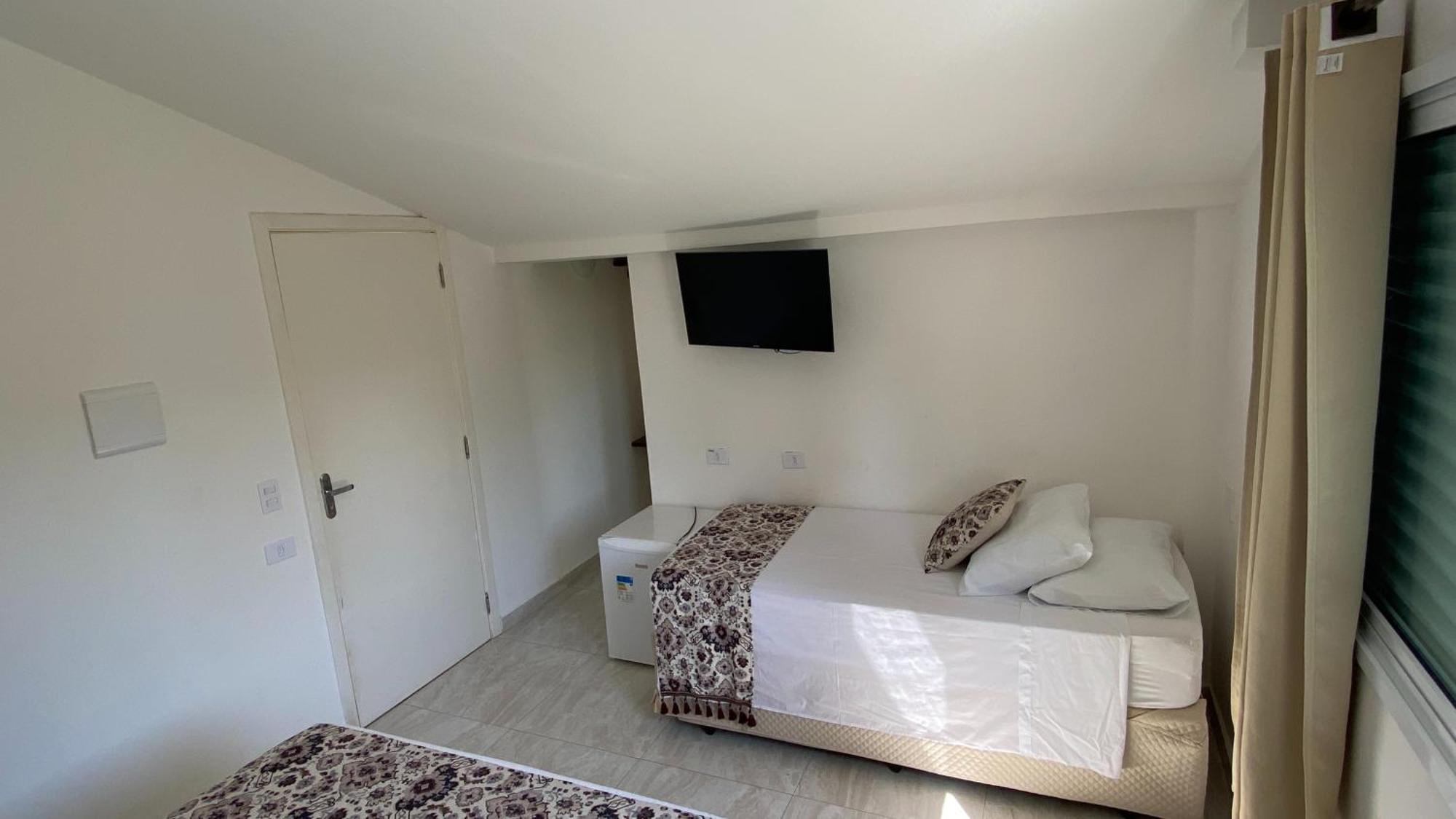 Pe Na Areia Pensão 2*